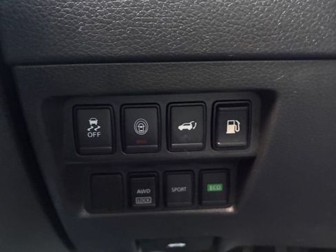 Used 2019 Nissan Rogue SV AWD/4WD image 28