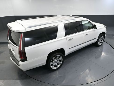 Used 2020 Cadillac Escalade ESV Premium Luxury image 71