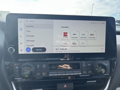 Used 2024 Toyota Grand Highlander XLE image 12