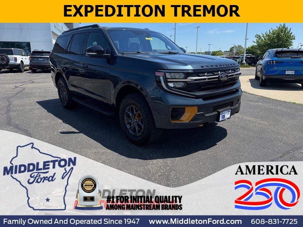 Used 2025 Ford Expedition Tremor AWD/4WD image 1