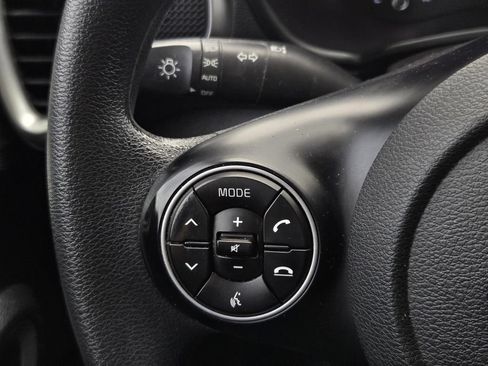 Used 2021 Kia Soul LX FWD image 25