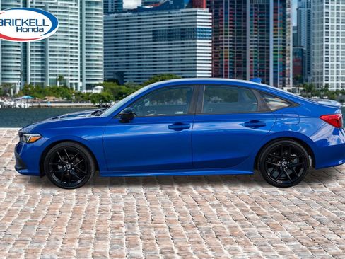 Used 2023 Honda Civic Sport image 8