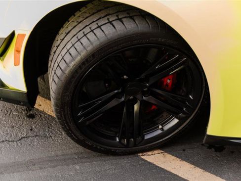 Used 2019 Chevrolet Camaro ZL1 image 16