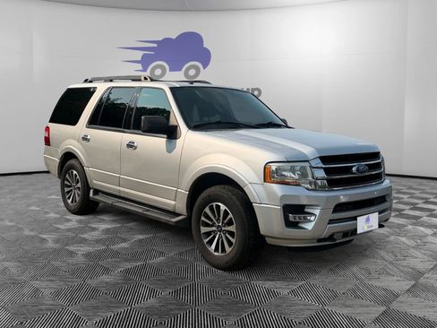 Used 2015 Ford Expedition XLT AWD/4WD image 7