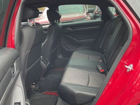 Used 2021 Honda Accord Sport image 10