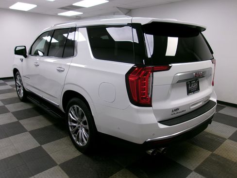 Certified 2024 GMC Yukon Denali w/ Advanced Technology Package image 2