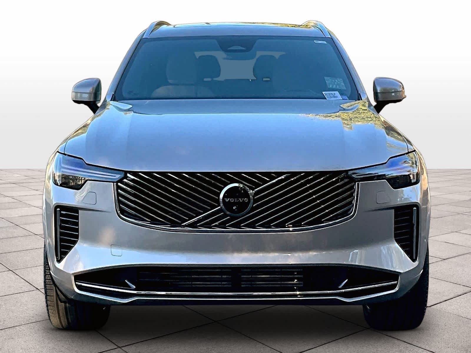 Used 2026 Volvo XC90 T8 Plus w/ Protection Package Premier AWD/4WD image 7