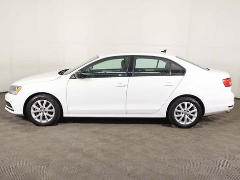 Used 2015 Volkswagen Jetta SE FWD image 14