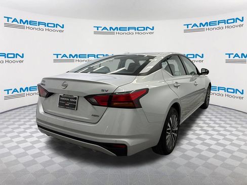 Used 2024 Nissan Altima 2.5 SV AWD/4WD image 5