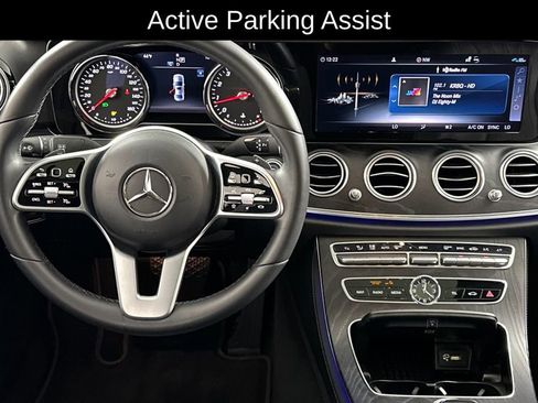 Used 2019 Mercedes-Benz E 300 image 18