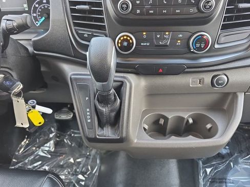 Used 2021 Ford Transit 350 XL image 3
