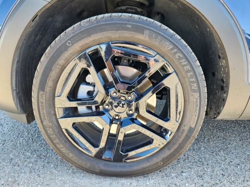 Used 2025 Kia Telluride EX X-Line AWD/4WD image 18