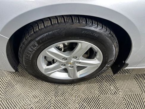 Used 2021 Chevrolet Malibu LS image 10