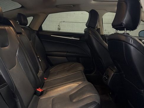 Used 2020 Ford Fusion Titanium image 36