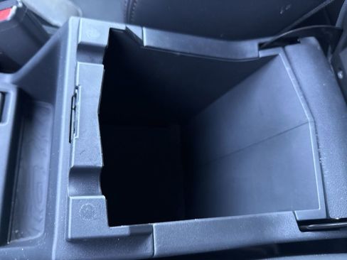 Used 2025 Subaru Forester Touring w/ Popular Package - Touring AWD/4WD image 39