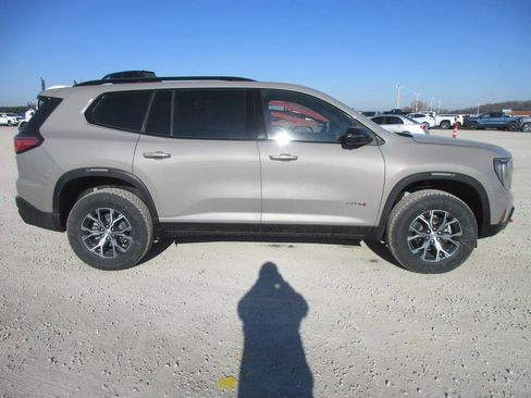 New 2026 GMC Acadia AT4 image 3