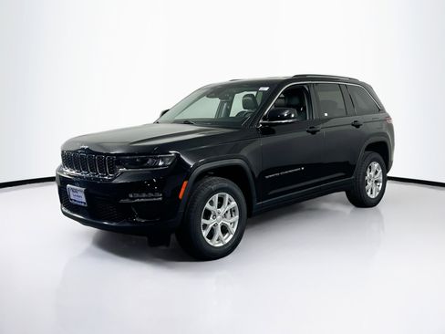 Used 2023 Jeep Grand Cherokee Limited AWD/4WD image 1