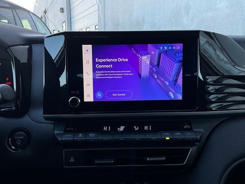 Used 2025 Toyota Camry LE image 25