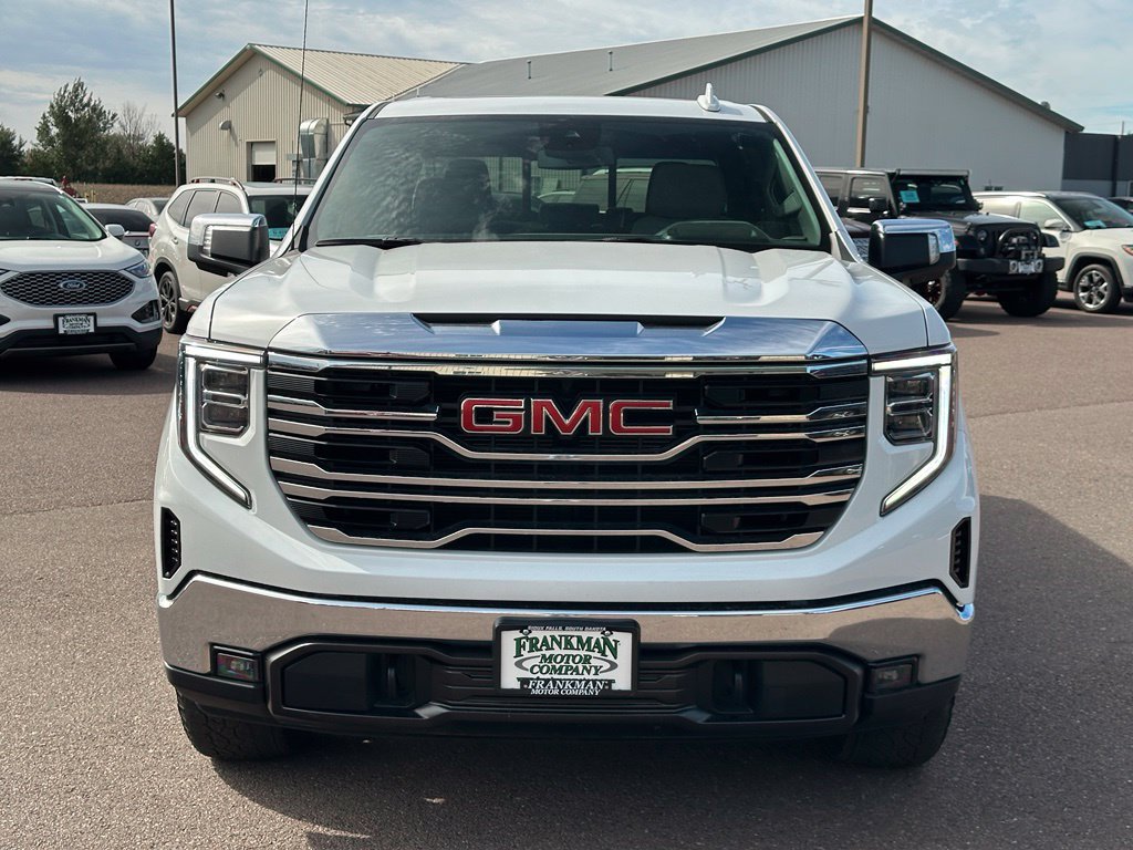 Used 2023 GMC Sierra 1500 SLT w/ SLT Premium Package AWD/4WD image 34