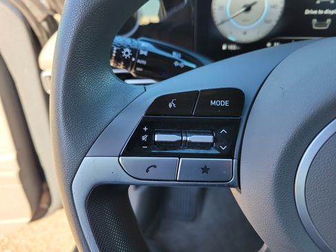 Used 2024 Hyundai Elantra SEL image 14