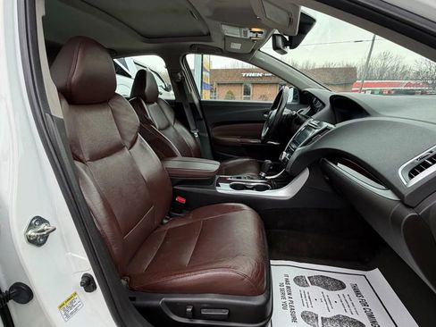 Used 2016 Acura TLX w/ Technology Package FWD image 13