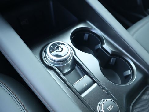 New 2026 Ford Explorer Active w/ Active Comfort Package RWD image 9