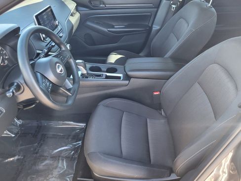 Used 2025 Nissan Altima 2.5 S image 16