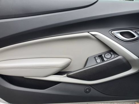 Used 2018 Chevrolet Camaro SS RWD image 14