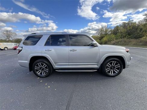 Used 2021 Toyota 4Runner Limited image 4