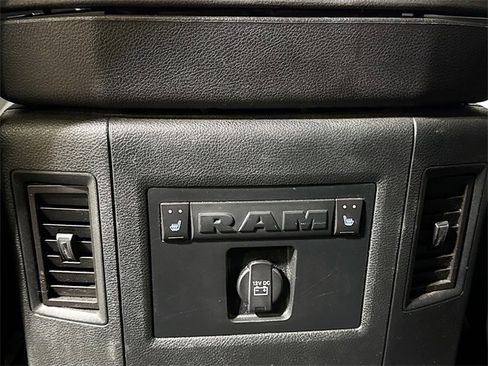 Used 2017 RAM 2500 Laramie image 25