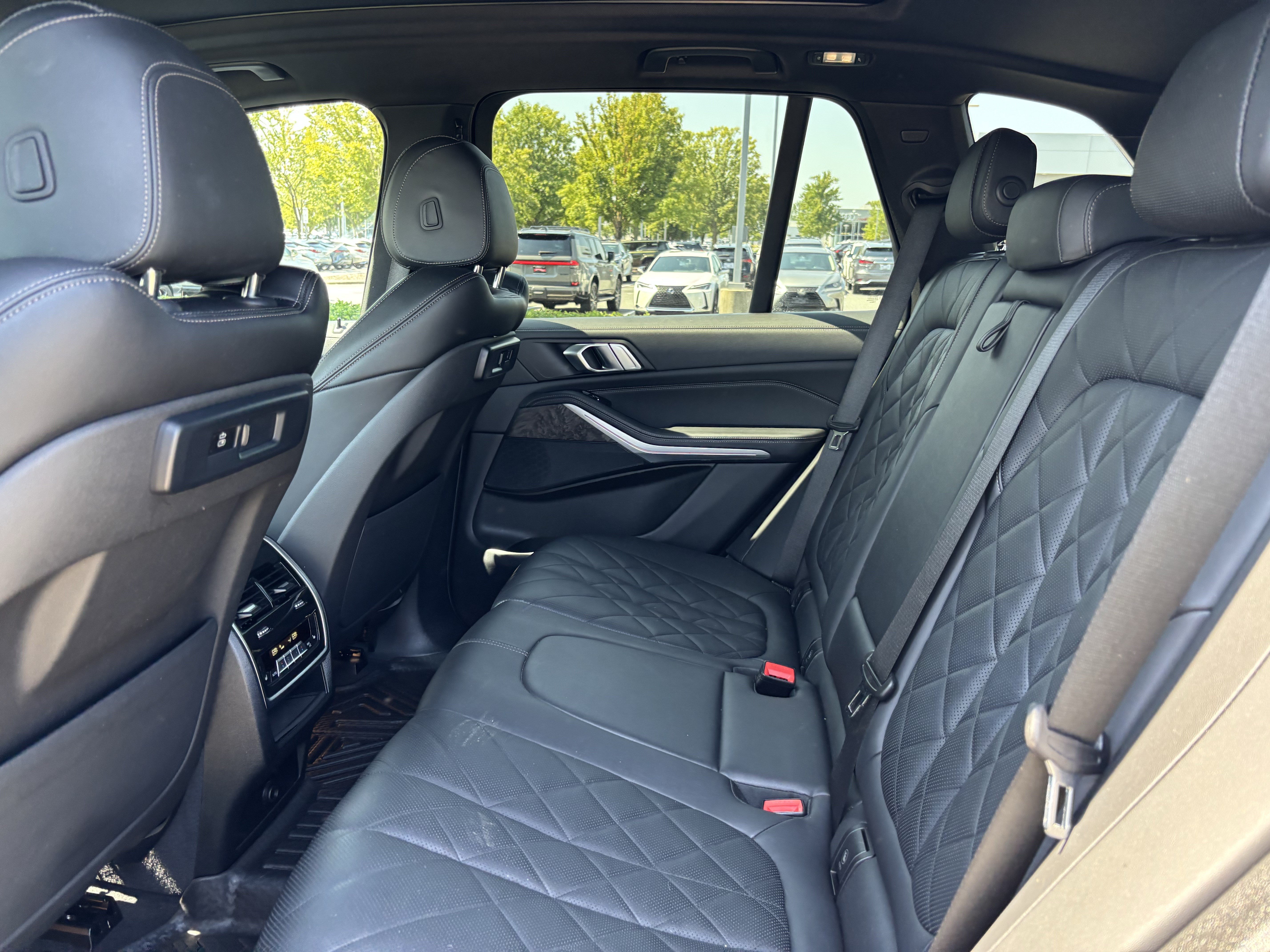 Used 2023 BMW X5 xDrive40i AWD/4WD image 18