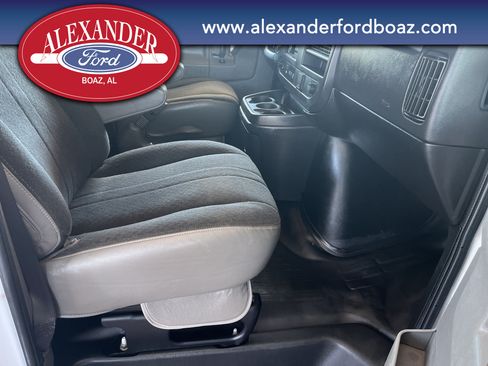 Used 2020 Chevrolet Express 2500 w/ Driver Convenience Package RWD image 11