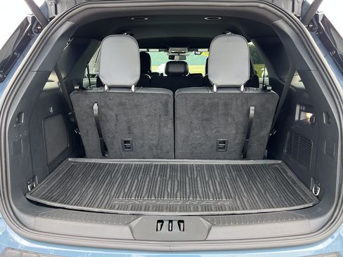 Used 2025 Ford Explorer ST-Line w/ Premium Package AWD/4WD image 9