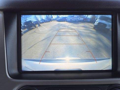 Used 2018 GMC Yukon XL Denali w/ Open Road Package image 20