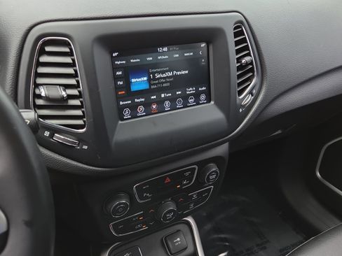 Used 2020 Jeep Compass Latitude FWD image 26
