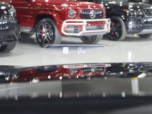 Used 2025 BMW 740i xDrive image 17