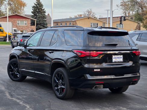 Certified 2022 Chevrolet Traverse Premier w/ Redline Edition image 16