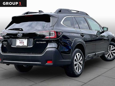 Used 2024 Subaru Outback Premium AWD/4WD image 13