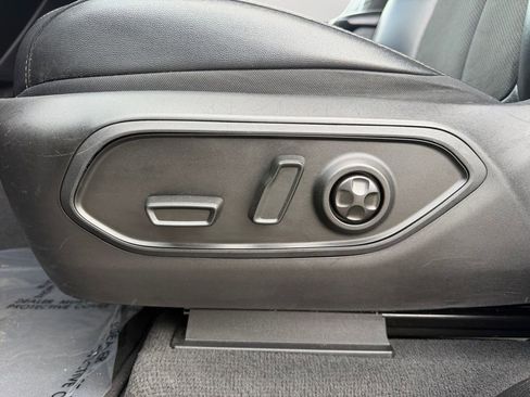 Used 2024 Jeep Grand Cherokee Altitude AWD/4WD image 25