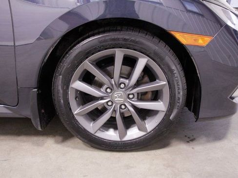 Used 2019 Honda Civic EX image 10