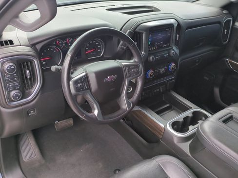 Used 2021 Chevrolet Silverado 1500 RST w/ Convenience Package II AWD/4WD image 9
