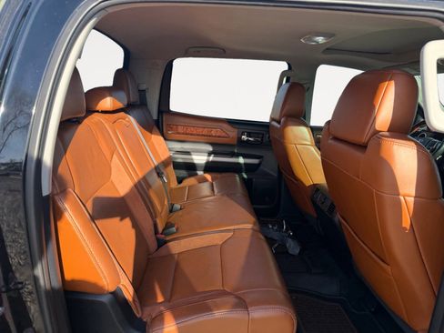 Used 2018 Toyota Tundra SR5 image 13