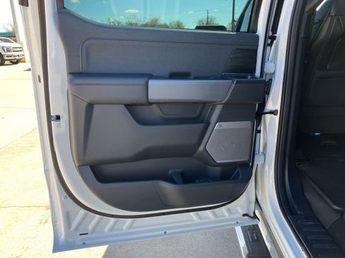 New 2025 Ford F150 Lariat w/ Equipment Group 502A High image 18