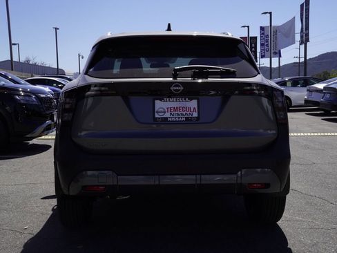 New 2026 Nissan Kicks SV image 5