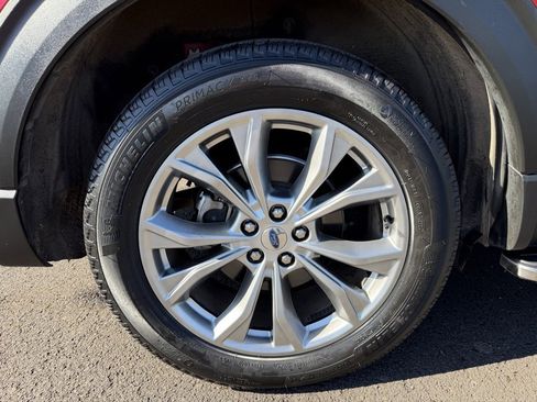 Used 2022 Ford Explorer Limited image 10