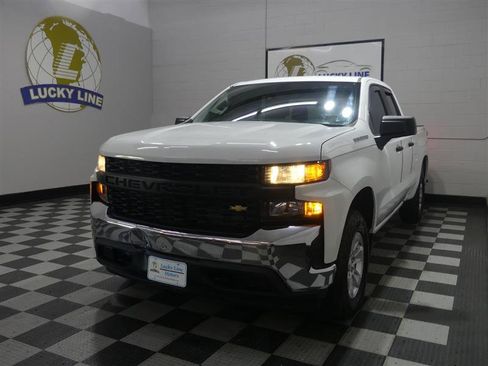 Used 2019 Chevrolet Silverado 1500 W/T w/ WT Appearance Package image 4