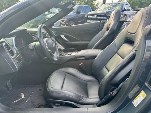 Used 2014 Chevrolet Corvette Stingray Convertible RWD image 11