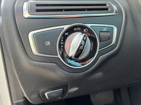 Used 2015 Mercedes-Benz C 300 4MATIC Sedan image 25