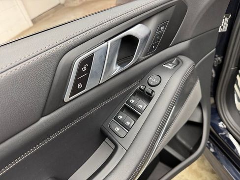 Certified 2023 BMW X5 xDrive40i w/ M Sport Package image 11