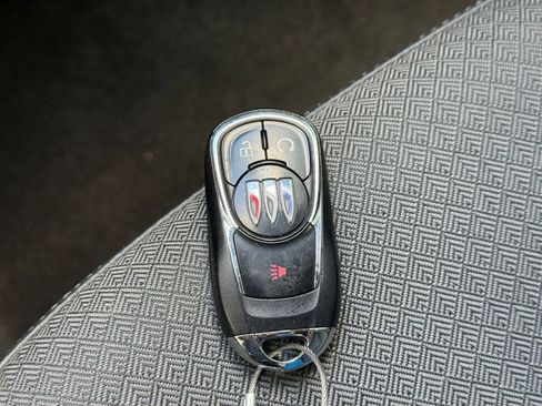 Used 2025 Buick Encore GX Preferred image 18